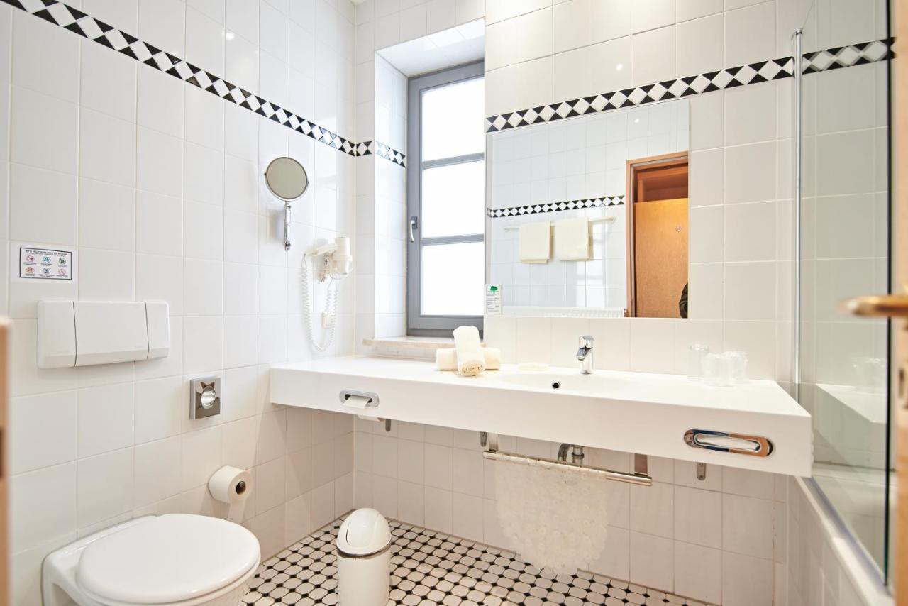 Hotel Asgard Zinnowitz Buitenkant foto