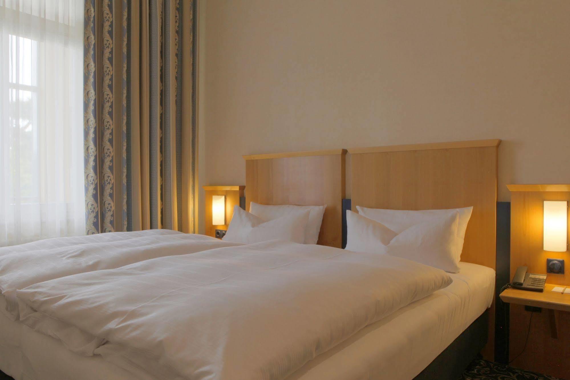 Hotel Asgard Zinnowitz Buitenkant foto